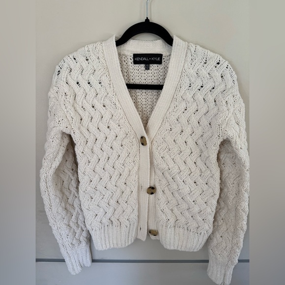 Kendall & Kylie Sweaters - KENDAL + KYLIE Ivory/White Chunky Cardigan Sweater XS